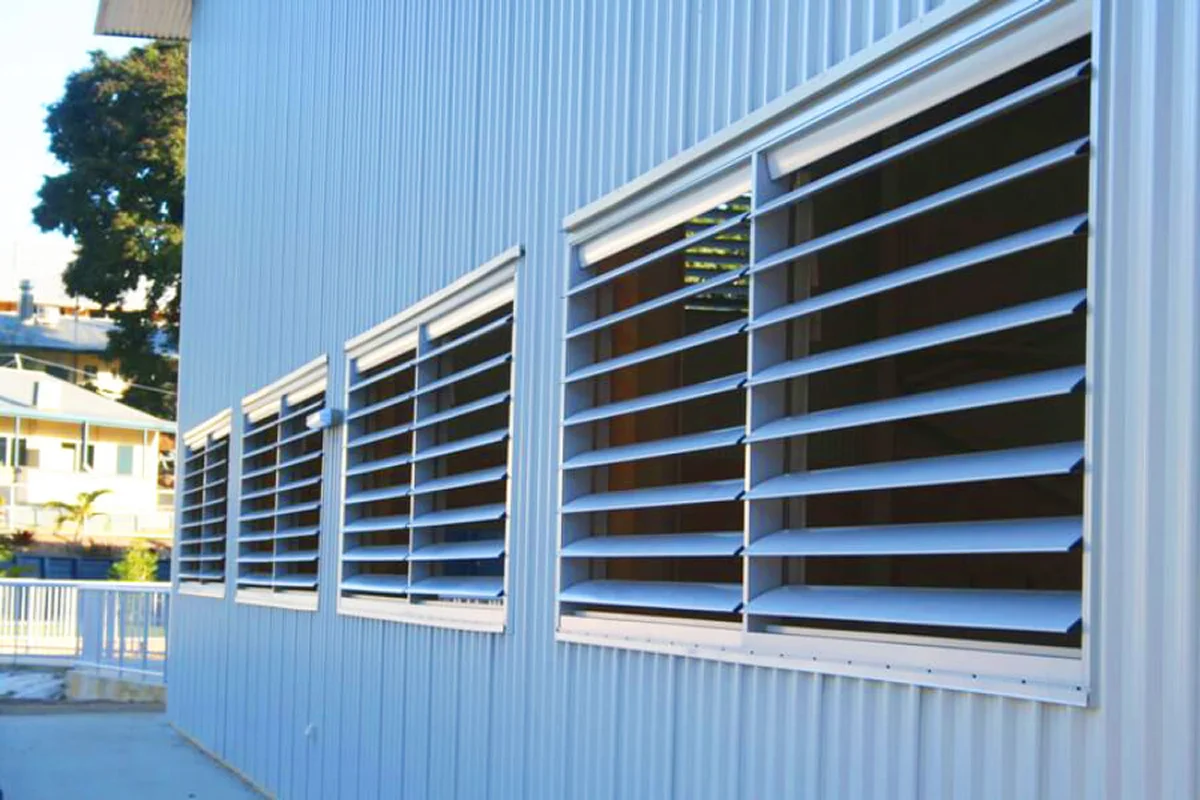 Menfez satan firmalar